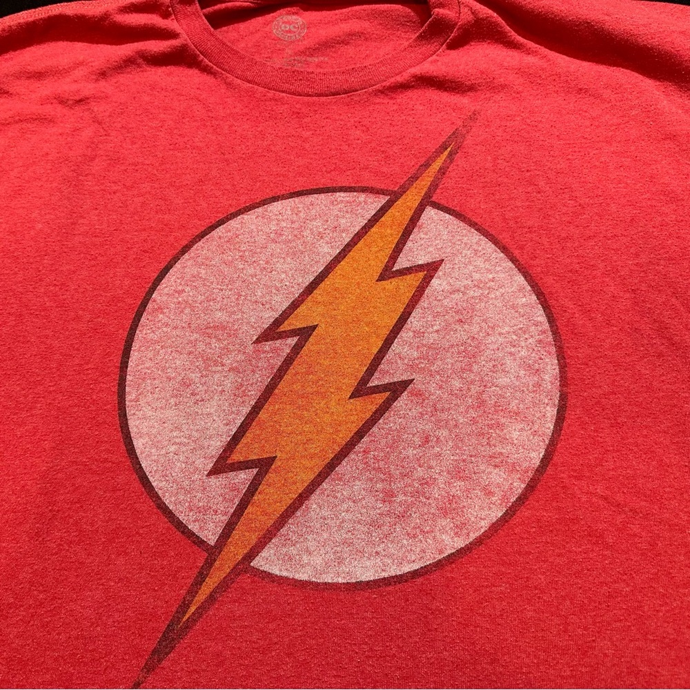 DC Comics Flash TShirt (Men’s XXL)